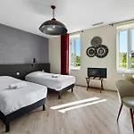 Hotel Logis & Restaurant Le Cadet De Gascogne 3*