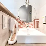 Hotel Logis & Restaurant Le Cadet De Gascogne 3*