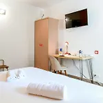 Logis & Restaurant Le Cadet De Gascogne Saint-Justin (Aquitaine)