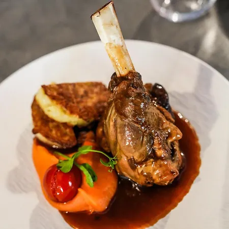 Hotel Logis & Restaurant Le Cadet De Gascogne 3*
